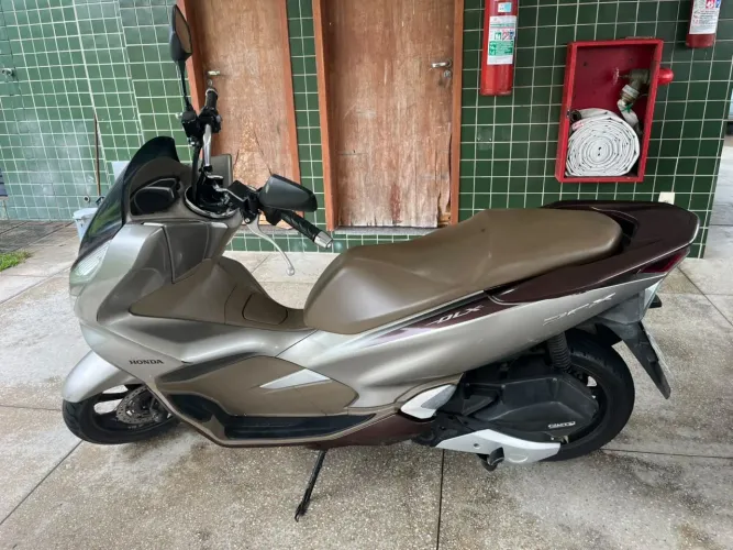PCX 150 DLX 2022 23KM QUITADA