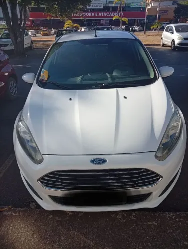 Ford Fiesta 1.5 16V Flex Mec. 5P 2015