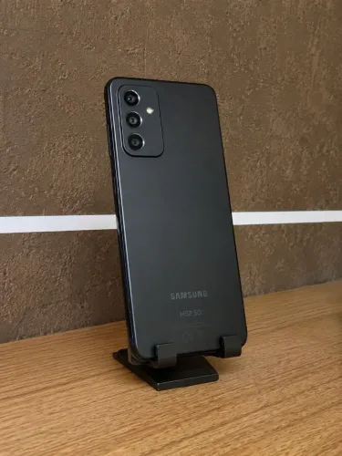 Samsung Galaxy M52 5G 128GB 6GB RAM - Tela 6.7 120Hz - Snapdragon 778G - Preto - Impecável