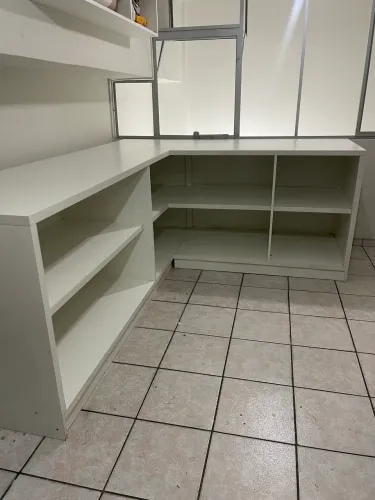 Vendo Balcão em L
