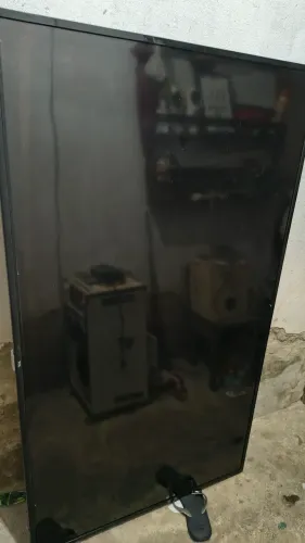 Vendo faço negócio na TV de 65 polegadas tcl com problema na tela
