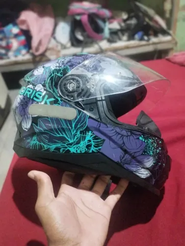 Capacete norisk ou troco em LS2 