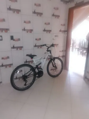 Vende-se bike aro 26 nova interesse chama no PV ?