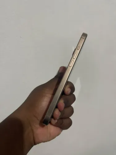 iPhone 16 Pro Max zero