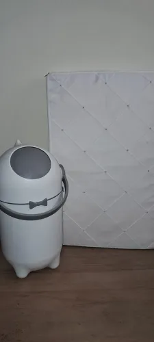 Lixeira Antiodor + Trocador (NOVOS/SEM USO)