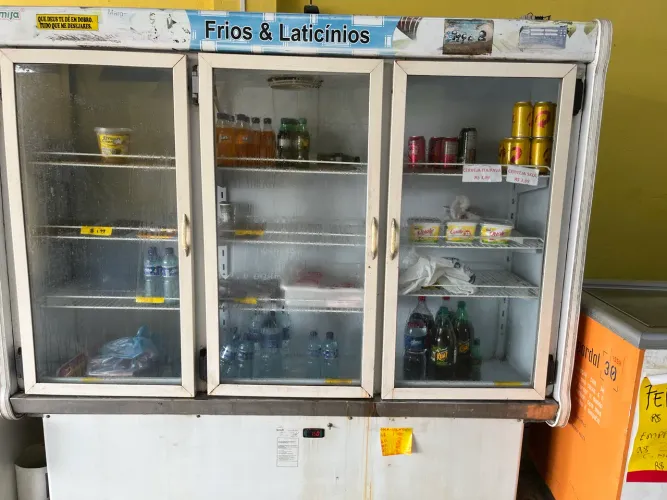 Expositor frios mercadinho 