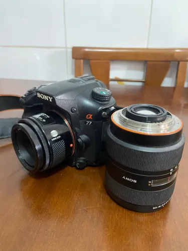 Câmera Sony Alpha 77 + Lentes