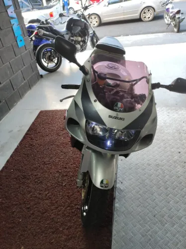 Suzuki GSX-R 750