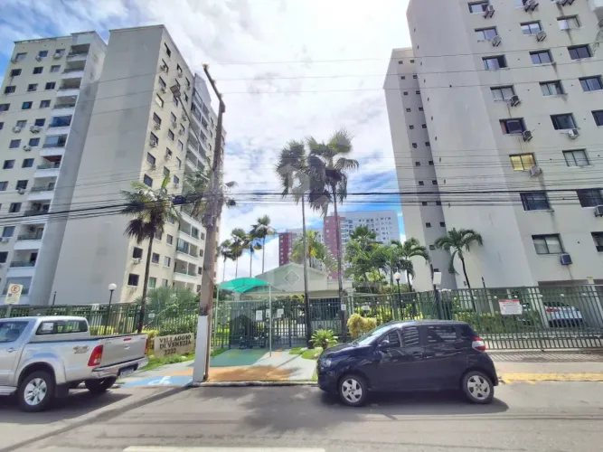 Apartamento para locação no Condomínio Villagio de Veneza com 2 vagas de garagem.