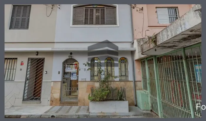 Casa de Vila á venda com 2 quartos na Vila Gumercindo