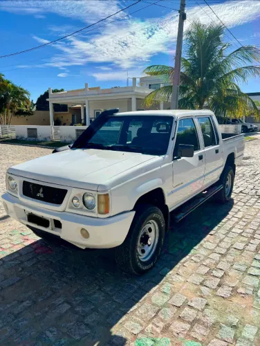 Mitsubishi L200 GL 2.5 4X4 CD Diesel 2005