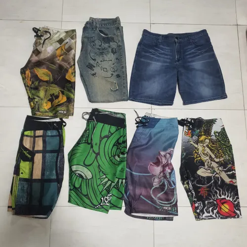 Bermuda Surf MCD # LOST # VOLCOM  38/40 originais troco por 42/44