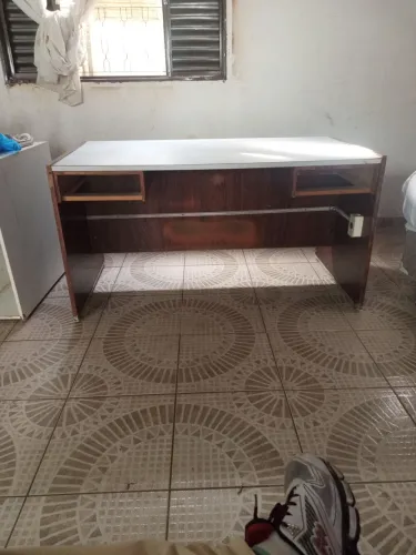 Mesa em perfeito estado