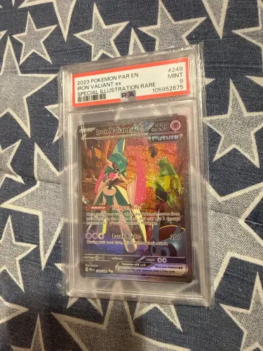 Carta Graduada PSA 9 - Iron Valiant ex - EN