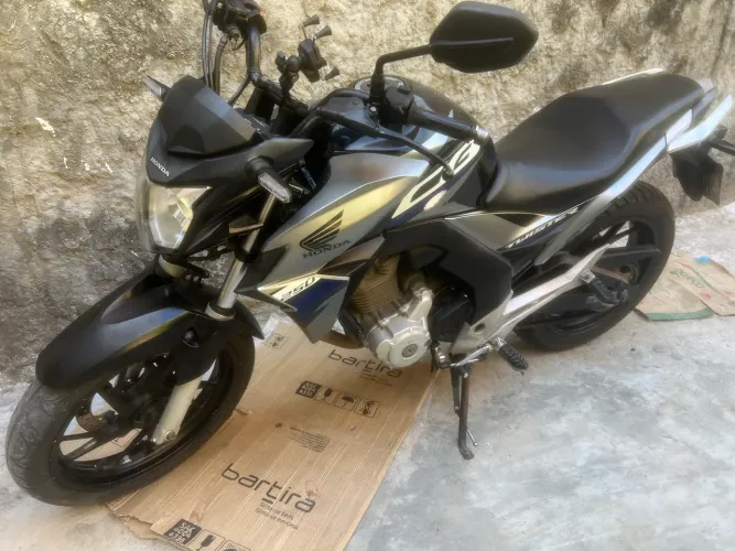 CB Twister 250