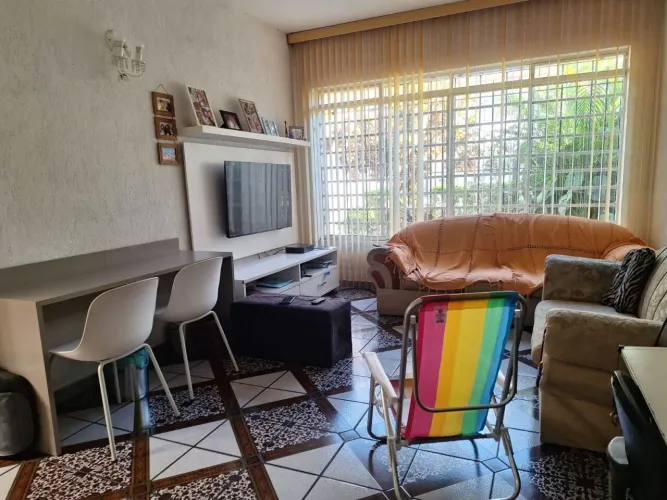 Casa Térrea Ferreira: 2 dormitórios , 2 vagas