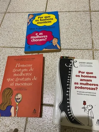3 livros por 30 reais (vendo separadamente)