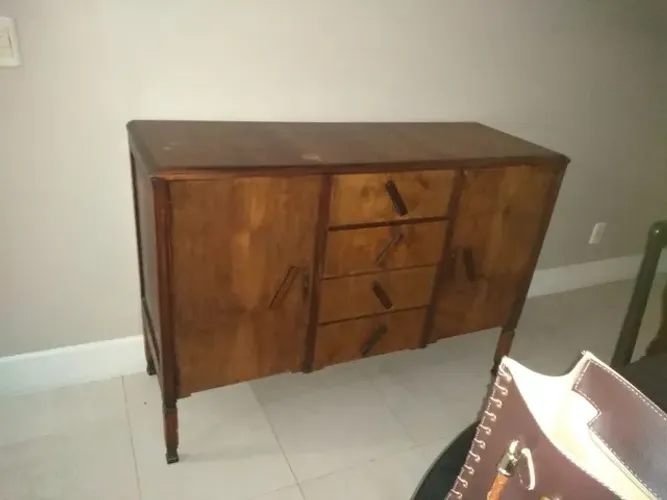 Balcão de madeira maciça antiguidade dos anos 20 sem cupim