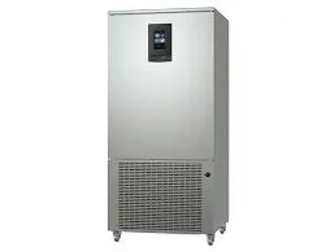 Ultra congelador UKI 14 Prática