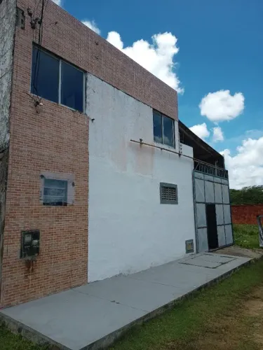 VENDE-SE GALPÃONO BAIRRO JABOTIANA 