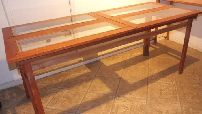 Mesa de jantar artesanal para 8 lugares