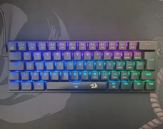 Teclado Mecânico Redragon Anivia RGB (Low Profile) - Semi Novo