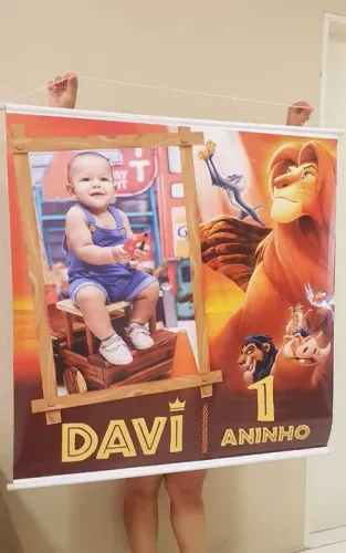 Painel decorativo com a foto do bebê personalizado para aniversário e festa infantil