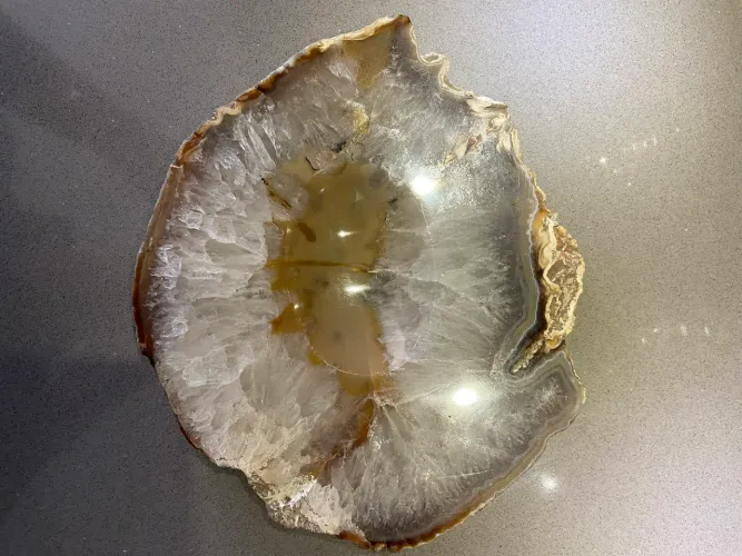 Pedra semi preciosa Ágata- 25cm x 22cm diâmetro e 2cm de espessura