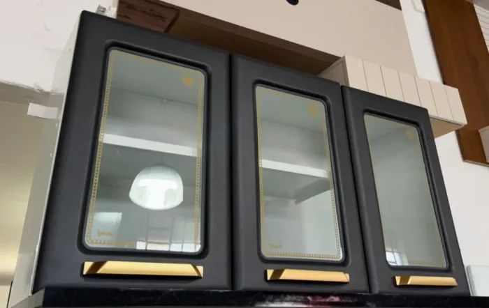 Aéreo De 03 Portas Vidro Novo