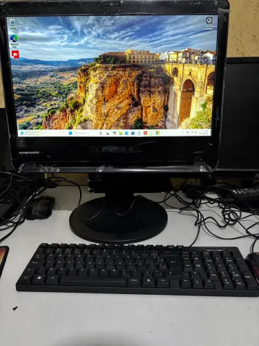 All in one Positivo master u1500 i3 5ger com SSD excelente 