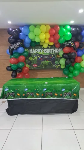 Pos festa Decoração Festa Gamer - Painel+ bolo fake 