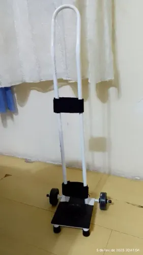 Carrinho de Transporte - Prático e Resistente