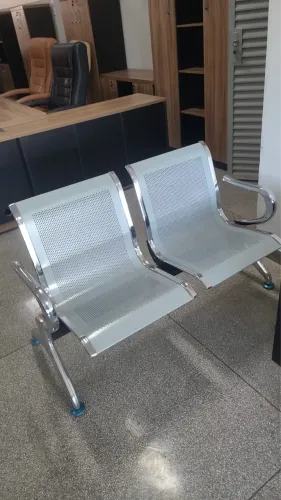 Longarinas aeroporto cromada novas 2,3 e 4 lugares 