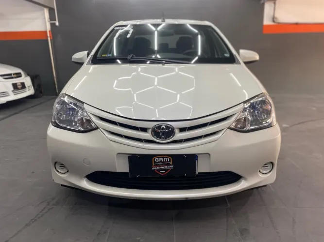 Toyota Etios sem gnv
