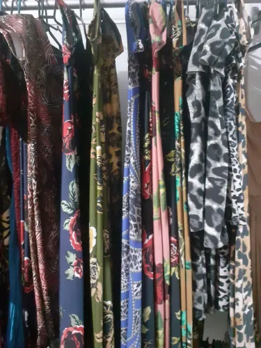 Vestidos estampados e coloridos