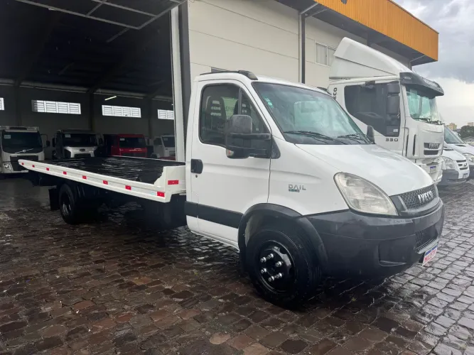 Iveco 70/17 plataforma asa Delta