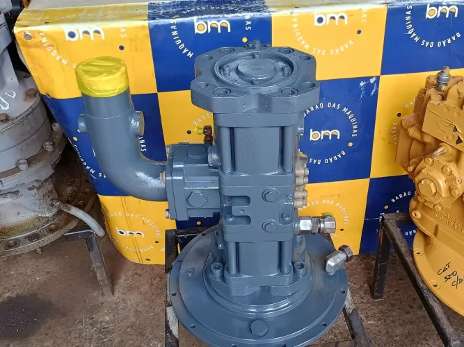 BOMBA HIDRÁULICA KOMATSU PC200-6