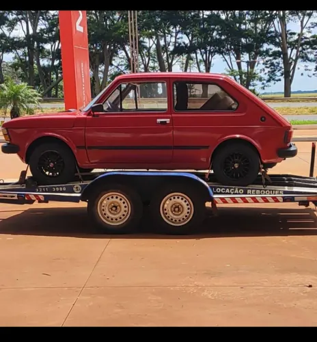 Vendo Fiat 147 ano 1985 a álcool câmbio 5marchas ou troco por moto mesmo valor 