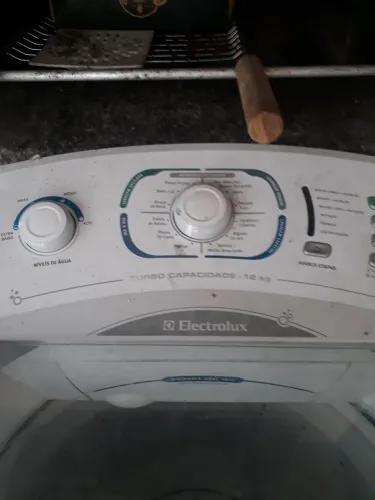 Máquina de lavar roupa Electrolux 12 kg