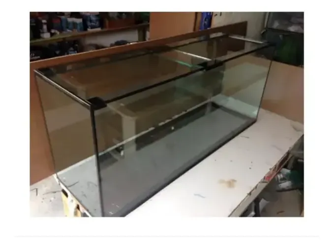 Aquário 120x40x50cm Água Doce ou Marinho 240L Vidro 8 mm + Travas + Overflow Traseiro