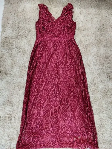 Vestido de festa bordado elegante