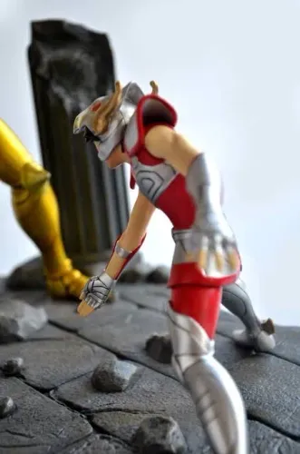 Diorama Seiya De Pegasus Vs Aldebaran Iron Studios