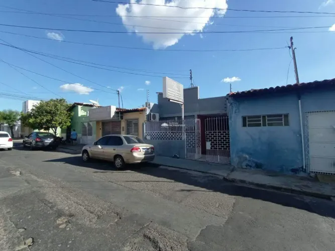 RUA ÁREA LEÃO - BAIRRO: NOSSA SENHORA DAS GRAÇAS