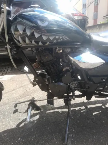 Moto Custom Dayun Phantom 200 cc