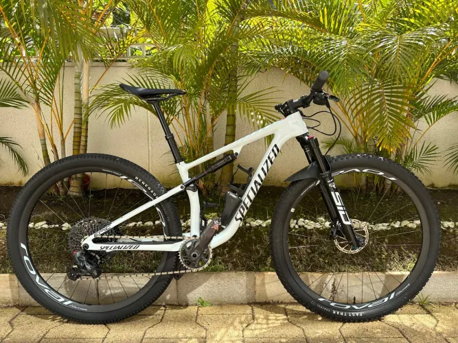 Bicicleta Specialized Epic Expert