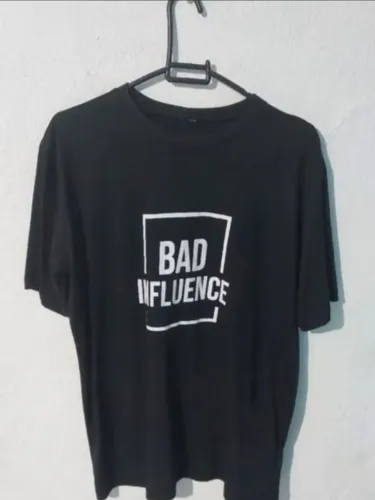 Camiseta Bad Influence Tamanho: M Cor: Preta - Shein