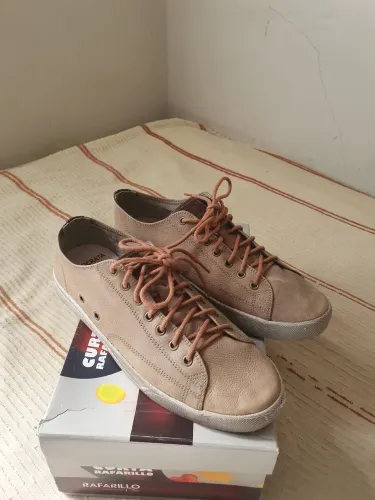 Sapato democrata Bege 41