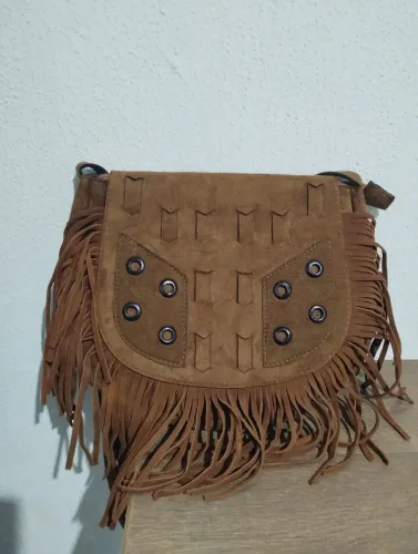 Bolsa de camurça