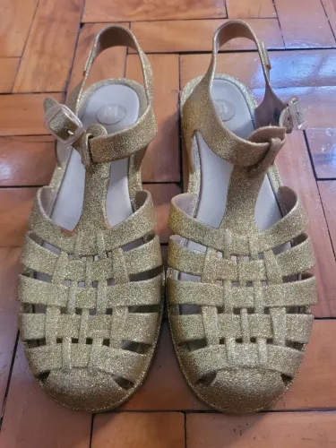 Melissa Dourada tam. 38/39