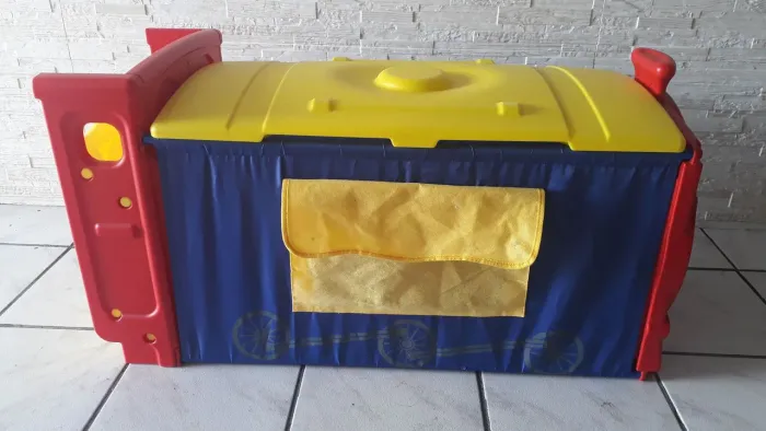 Baú Infantil em Formato de Trem
